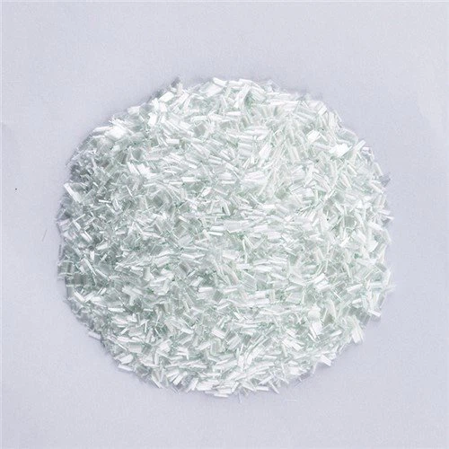 Wycinanie jedwabnego włókna szklanego